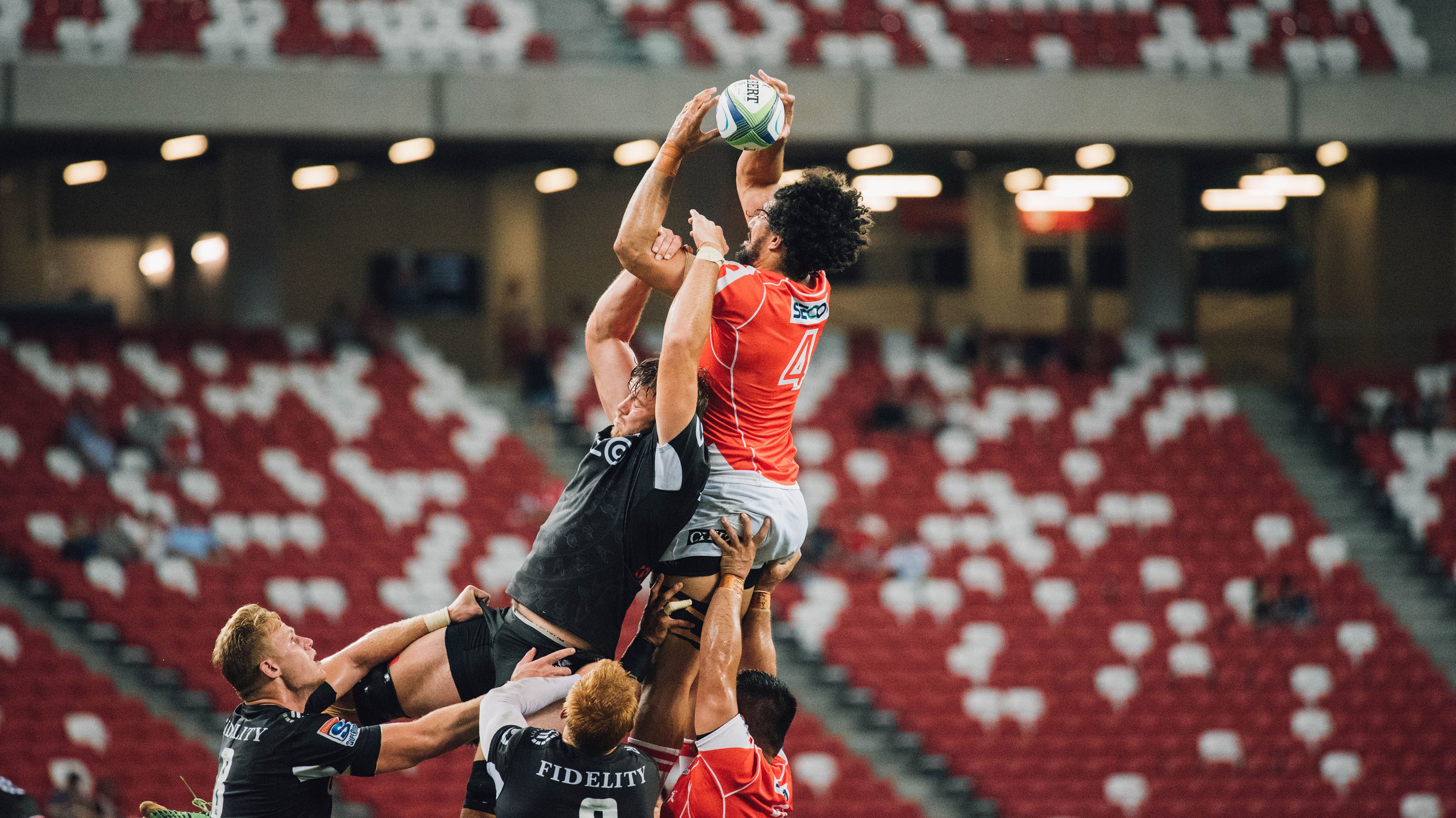 英超激情瞬间：逆袭、终场绝杀引爆现场，英超经典时刻